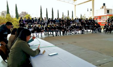 Estudiantes de bachillerato reflexionan sobre feminismo marxista