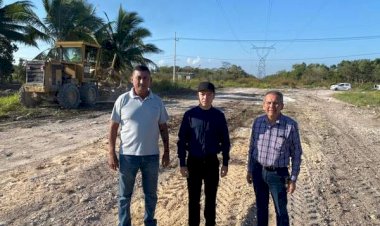 Colonia popular de Bacalar se beneficia con obra social gestionada por Antorcha