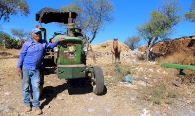 La Cuarta Transformación, muy lejos de los campesinos