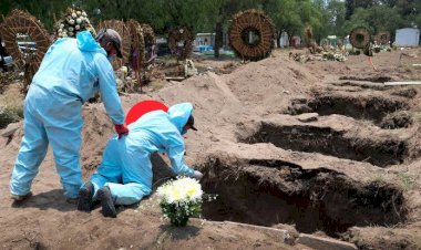 Sheinbaum ocultó 275 mil muertes por covid-19