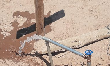 Avanza instalación de tomas de agua en colonia Manuel Serrano