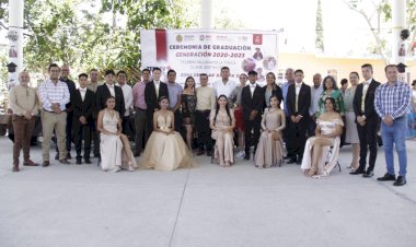 Celebran clausura de cursos en Telebachillerato “La Tinaja”