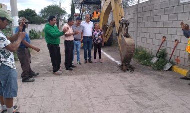 Inician antorchistas ampliación de red de agua en La Piedad