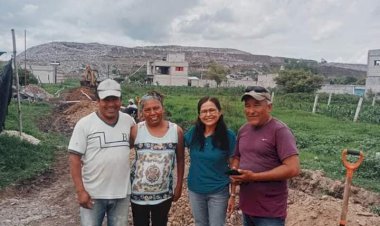 Antorcha logra ampliación de red de agua potable