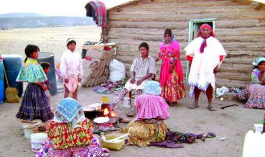 Familias tarahumaras reclaman falta de apoyo de la federación y estado