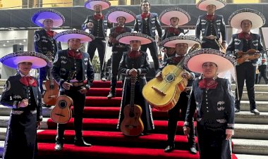 Mariachi Nacional del Movimiento Antorchista engalanó el XV aniversario del Complejo Cultural Universitario de la BUAP