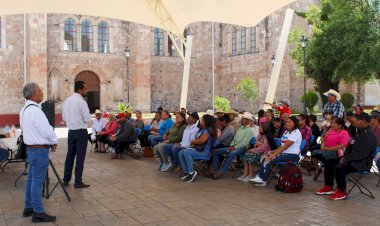 Impulsan antorchistas escrituras de predios en Valparaíso