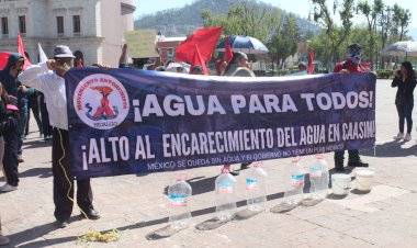 ¿Exigir agua potable en el hogar es un tema político?