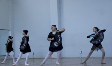 Con recital de ballet, artistas veracruzanos homenajean al pueblo chino