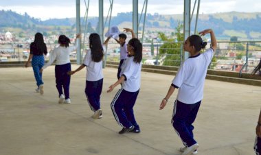 REPORTAJE | Estudiantes de Tepexoxuca muestran talento en danzas tradicionales