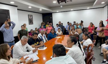 Se manifiestan antorchistas de Coatzacoalcos; exigen obra de saneamiento en colonia Fraternidad