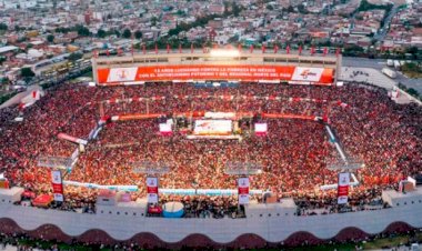 El pueblo debe dejar de ser sólo un espectador de su realidad