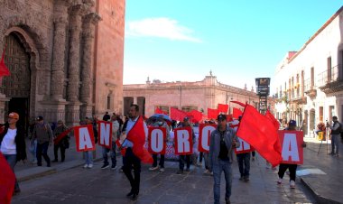 El 6 de febrero, acudamos a la entrega del pliego petitorio estatal