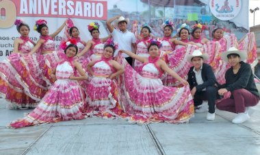 Colonia Mártires Antorchistas celebra su aniversario 36